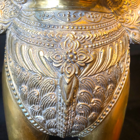 Khmer empire Foo dog, outstanding art work in solid brass circa 1950, 12”  high - Picture 8 of 10